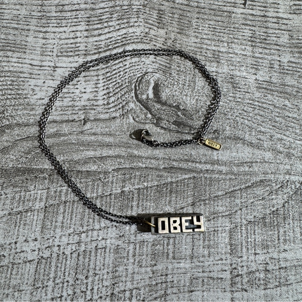 Obey Chain Necklace - LIKE NEW 🔥